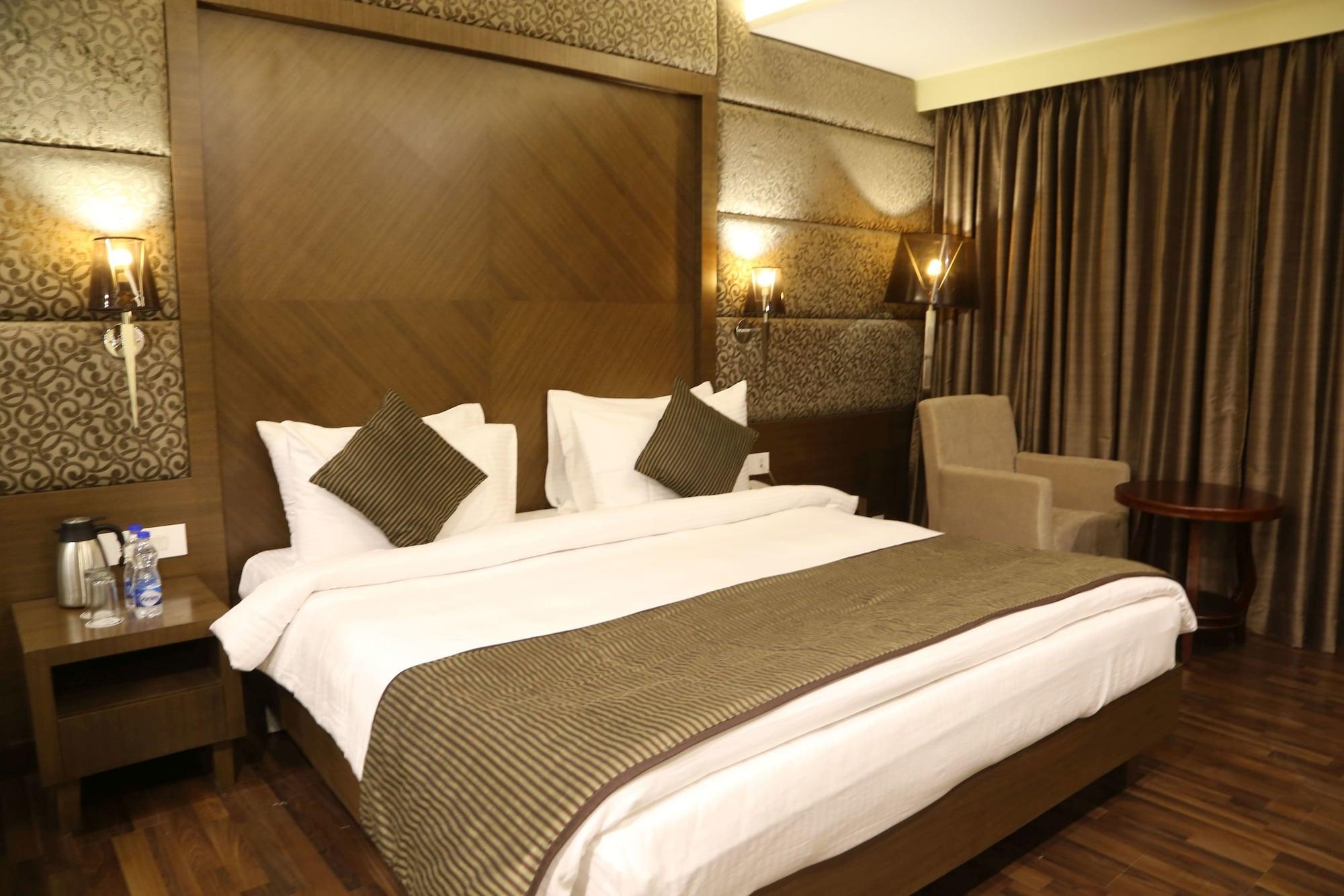 The Fern Residency Mundra Hotell Eksteriør bilde