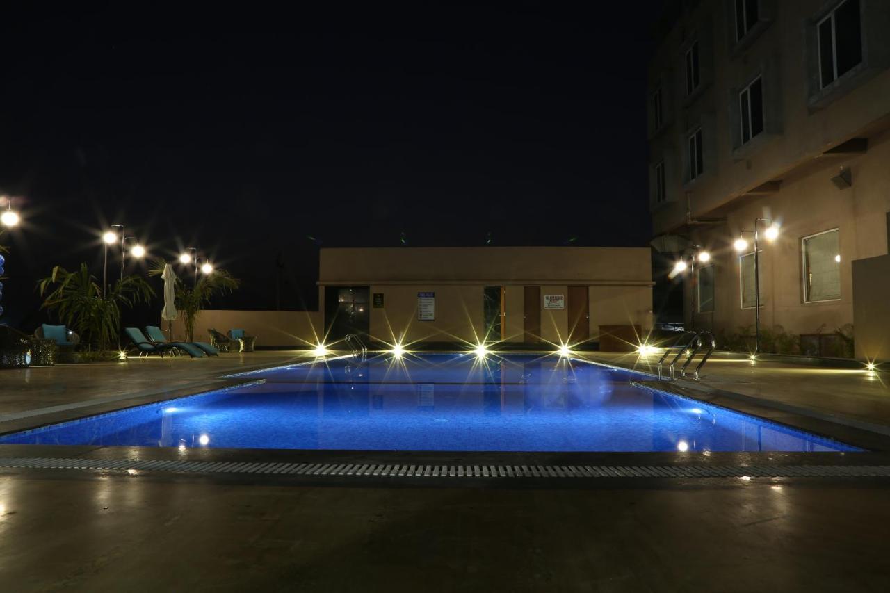 The Fern Residency Mundra Hotell Eksteriør bilde